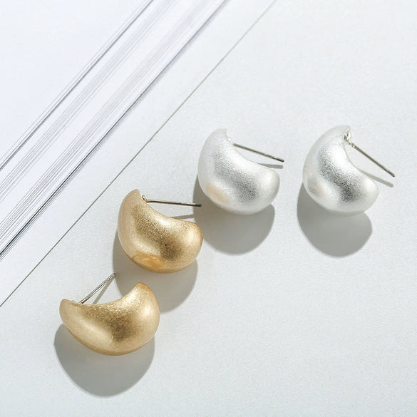 Women’s Geometric Statement Alloy Earrings With Bold Exaggerated Design And Inner Buckle Closure