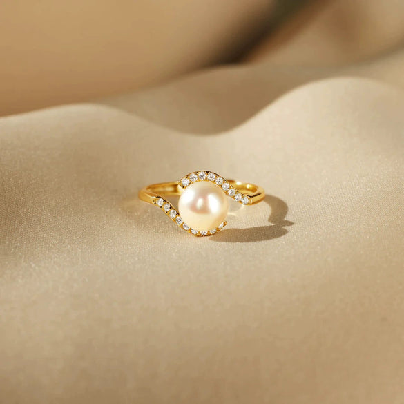 Women's Geometric Sterling Silver Pearl Eye Ring With Electroplating