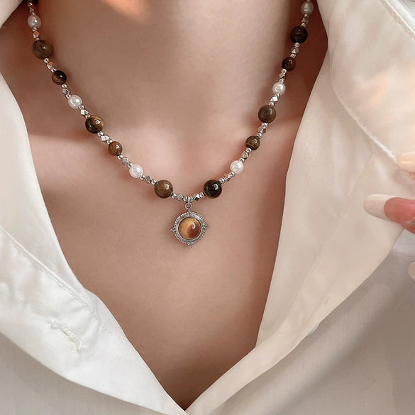 Women's Geometric Tiger Eye Clavicle Chain Necklace Copper Alloy Electroplated Light Luxury Highend Jewelry
