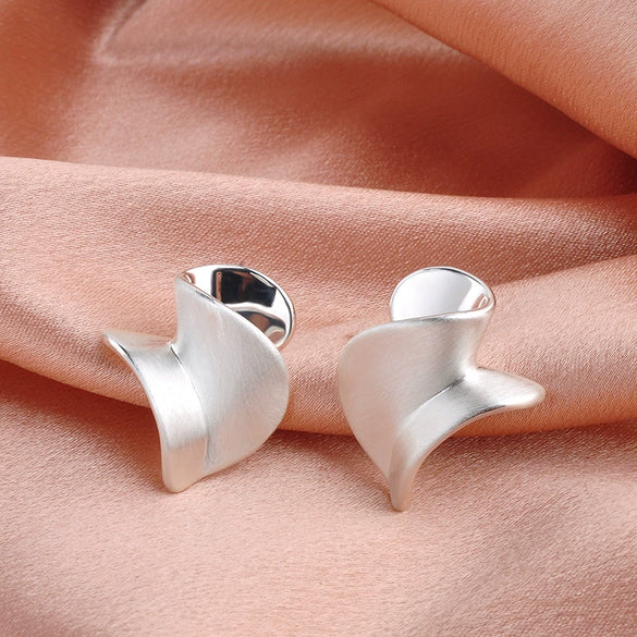 Women's Geometric Twisted Copper Stud Earrings Electroplated Brushed Metal Irregular Minimalist Statement Jewelry