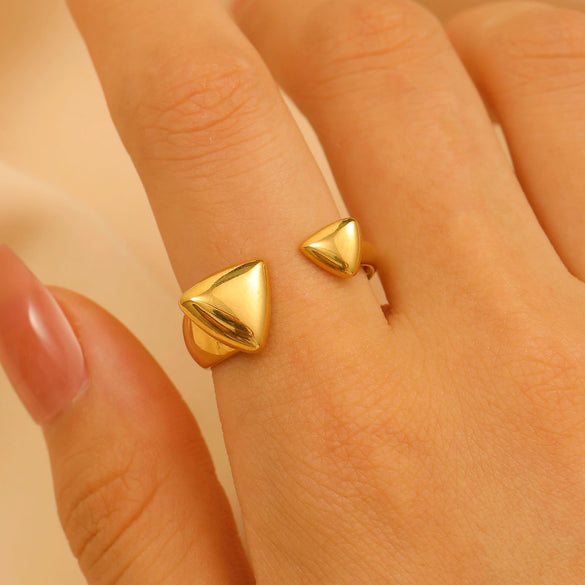 Women's Geometric Water Drop Casting Ring With Star And Moon Pattern Electroplated Minimalist Style
