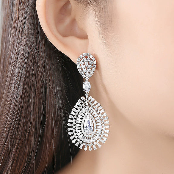 Women's Geometric Water Drop Copper Zircon Earrings With Electroplated Finish For Fashion Bridal Jewelry
