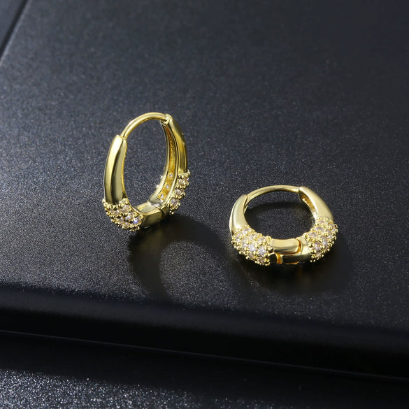 Women's Geometric Zircon Earrings Elegant Simple Ear Buckle Style In Environmental Protection Copper With Natural Fashion Design