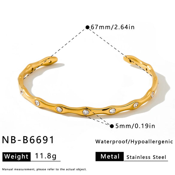 Women's Geometric Zircon Inlaid Stainless Steel Bracelet With Gold Plated Finish Fashionable Minimalist Jewelry