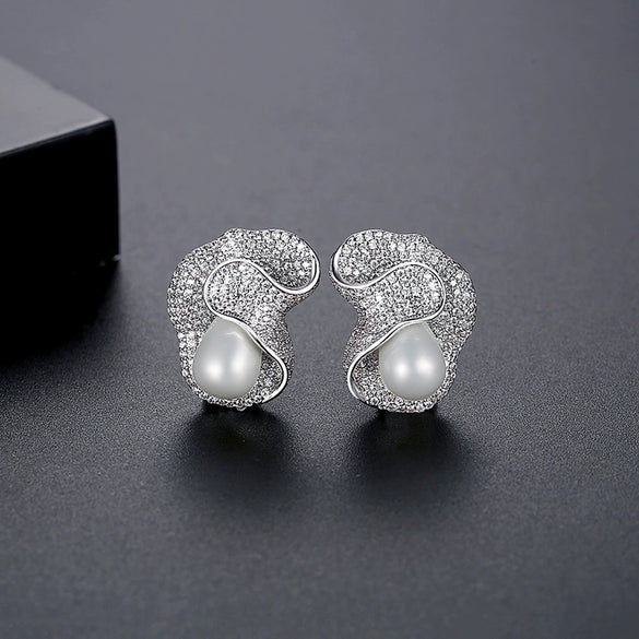 Women's Geometric Zircon Pearl Earrings Electroplated Copper Elegant Fashion Jewelry