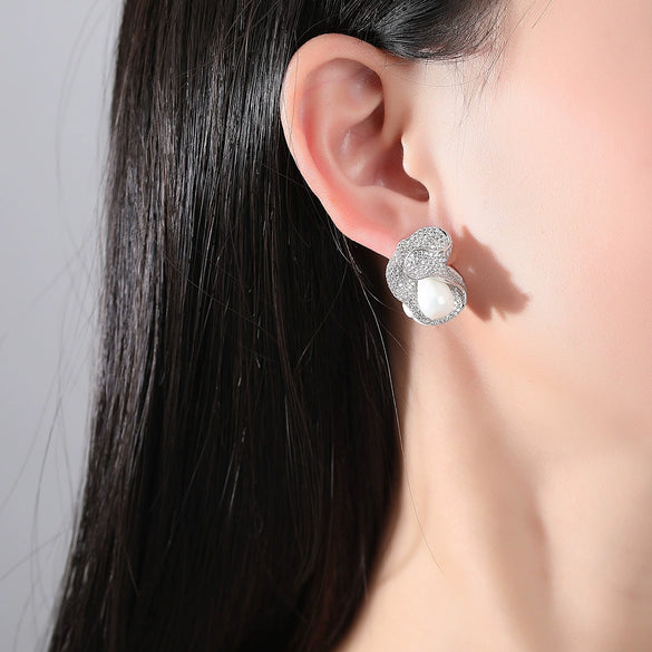 Women's Geometric Zircon Pearl Earrings Electroplated Copper Elegant Fashion Jewelry