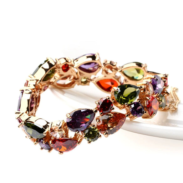 Women's Gold Plated Copper Drop Shape Zircon Bracelet With Electroplated Finish Simple Geometric Jewelry