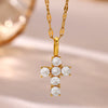 Women's Gold Plated Copper Zircon Flower And Butterfly Necklace With Leaf And Heart Details Light Luxury Oshaped Chain Jewelry