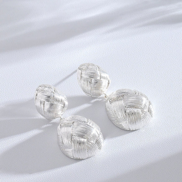 Women's Gold Plated Metal Teardrop Geometric Braided Drop Earrings Minimalist Fashion Jewelry