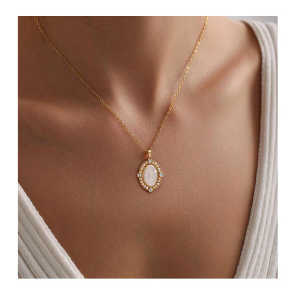 Women's Gold Tone Copper Round Rose Pendant Necklace Elegant Light Luxury Geometric Floral Clavicle Chain With Electroplated Finish