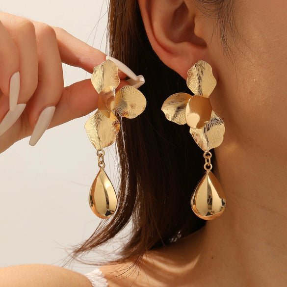 Women's Gold Tone Geometric Water Drop Earrings With Glossy Electroplated Finish And Stainless Steel Ear Posts Wholesale