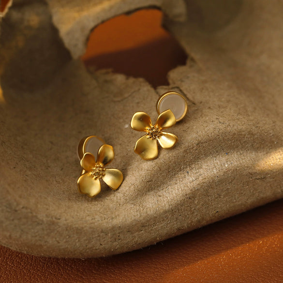 Women's Golden Flower Geometric Drop Shape Copper Electroplated Silicone Clip Earrings