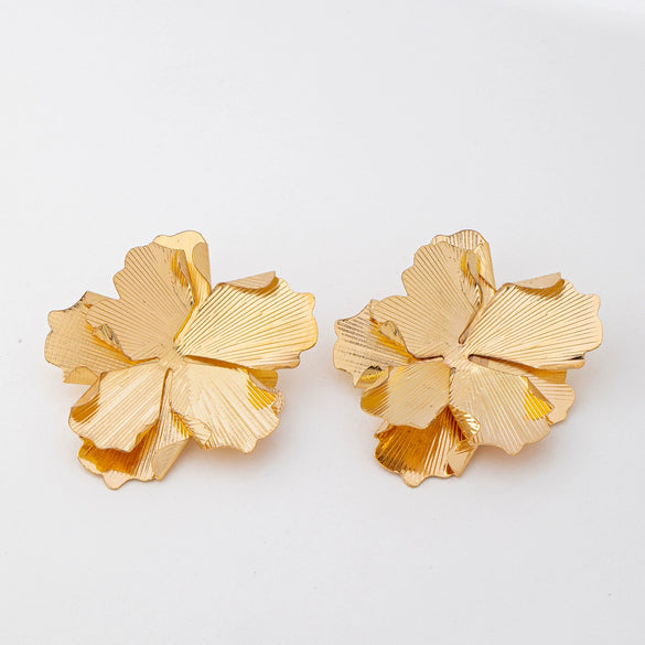 Women's Goldtone Electroplated Flower Earrings With Threedimensional Floral Design And Exaggerated Fashion Style