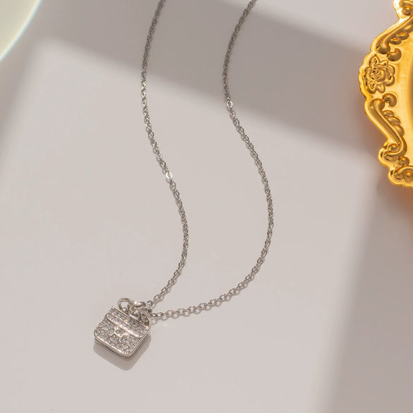 Women's Handbag Clavicle Chain Necklace In Internet Celebrity Style With H Letter And Full Diamond Made Of Gold Titanium Steel And Electroplated
