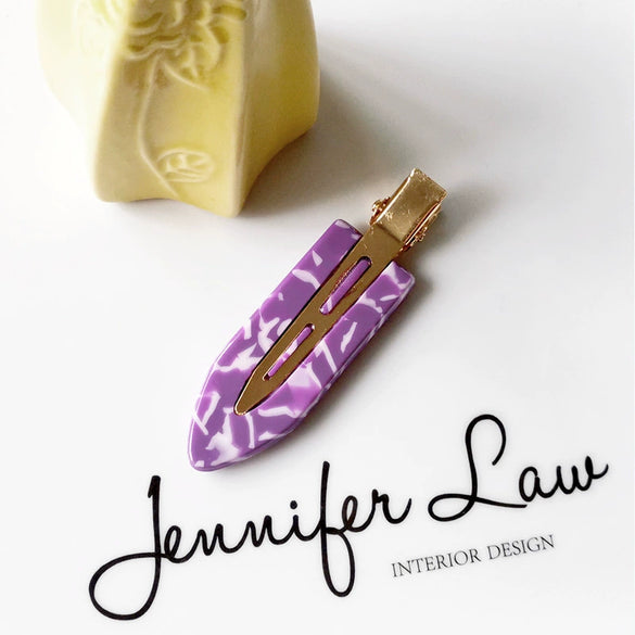 Women's Handmade Acetate Hair Side Clip With Frosted Finish Seamless Bangs Edge Barrette And Simple Letter Design