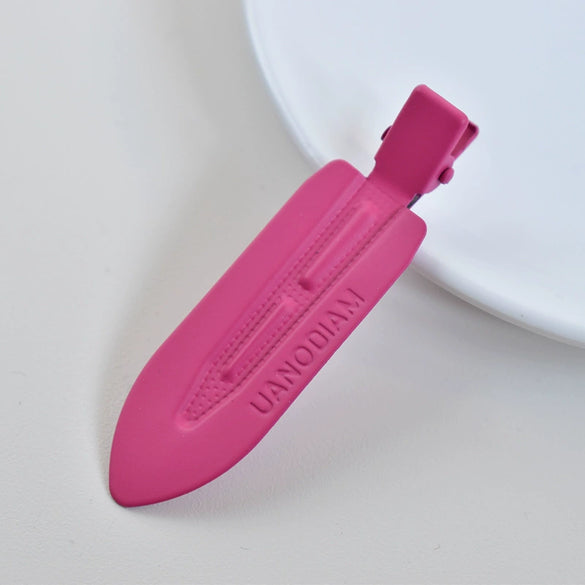 Women's Handmade Acetate Hair Side Clip With Frosted Finish Seamless Bangs Edge Barrette And Simple Letter Design