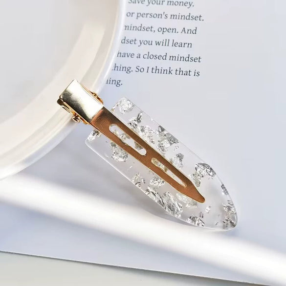 Women's Handmade Acetate Hair Side Clip With Frosted Finish Seamless Bangs Edge Barrette And Simple Letter Design