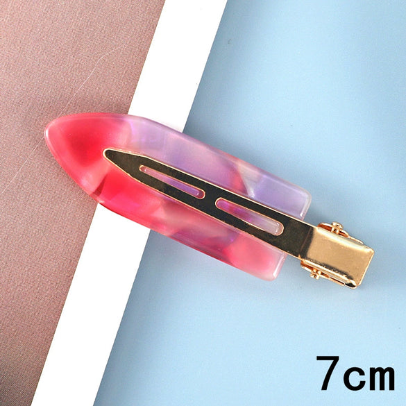Women's Handmade Acetate Hair Side Clip With Frosted Finish Seamless Bangs Edge Barrette And Simple Letter Design