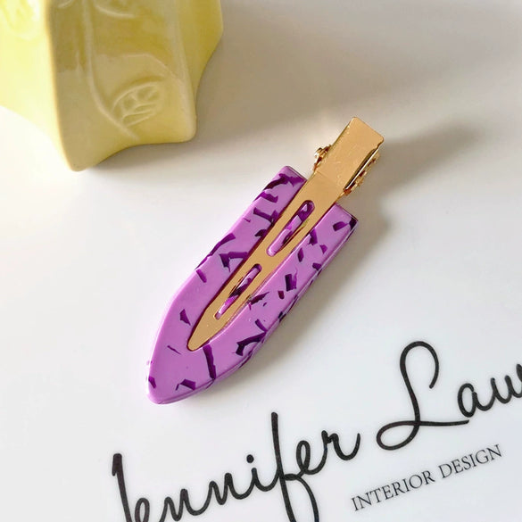 Women's Handmade Acetate Hair Side Clip With Frosted Finish Seamless Bangs Edge Barrette And Simple Letter Design