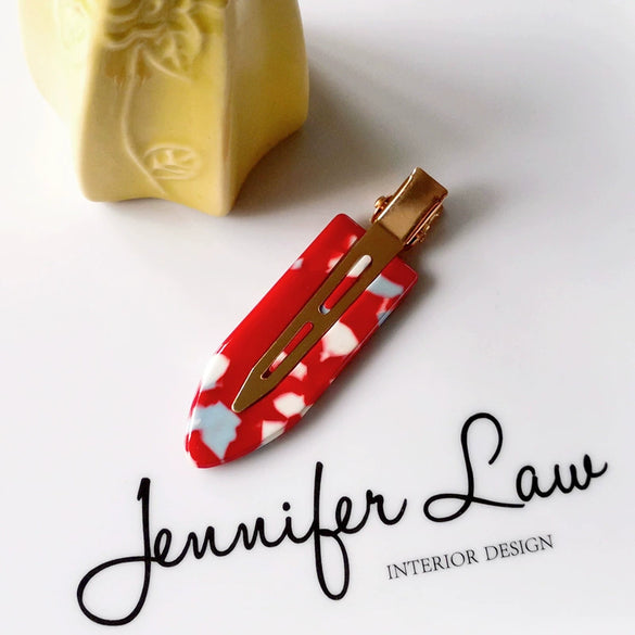 Women's Handmade Acetate Hair Side Clip With Frosted Finish Seamless Bangs Edge Barrette And Simple Letter Design