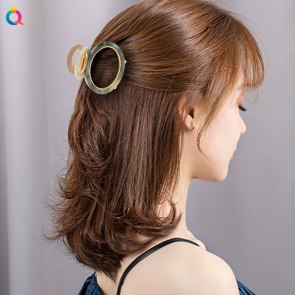 Women's Handmade Alloy And Acetate Geometric Cutout Shark Hair Clip Elegant Back Hair Accessory