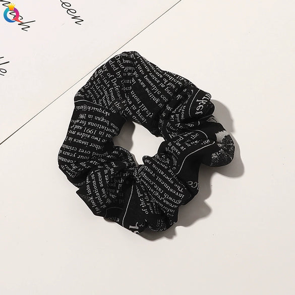 Women's Handmade Cloth Scrunchie Hair Tie With Retro Geometric Animal Print Ponytail Hair Accessory