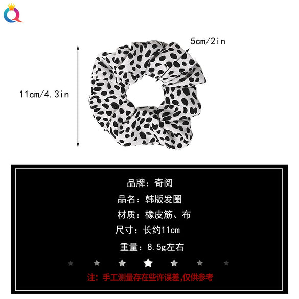 Women's Handmade Cloth Scrunchie Hair Tie With Retro Geometric Animal Print Ponytail Hair Accessory