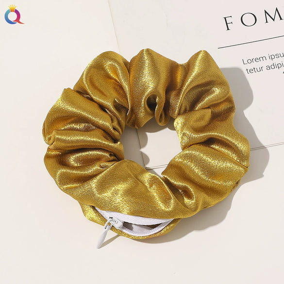 Women's Handmade Cloth Scrunchie Hair Tie With Zipper Detail And Small Dot Stripe Pattern Simple Natural Hair Accessory Wholesale
