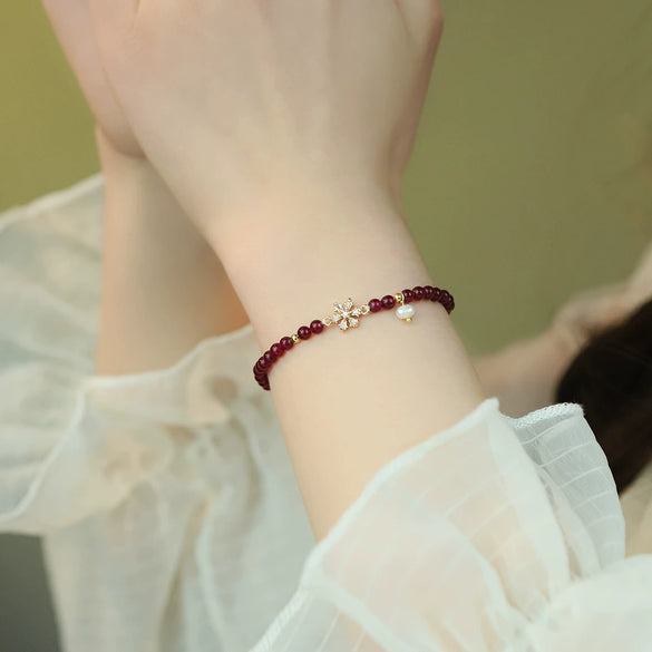 Women's Handmade Garnet Star Pattern Bracelet