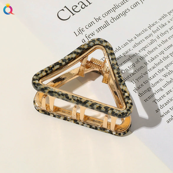 Women's Handmade Geometric Triangle Hollow Hair Clip In Acetate And Alloy Light Luxury Hair Accessory