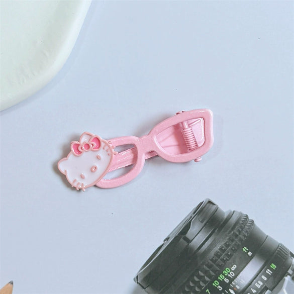 Women's Handmade Mixed Materials Heart Fashion Cartoon Bangs Hair Clip