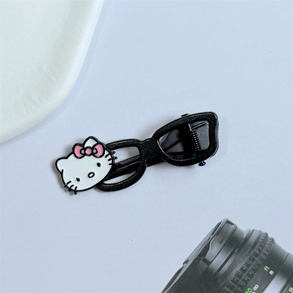Women's Handmade Mixed Materials Heart Fashion Cartoon Bangs Hair Clip