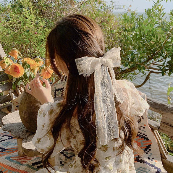Women's Handmade Polyester Fiber Threelayer Lace Streamer Bow Hairpin Sweet Style Spring Clip Hair Accessory