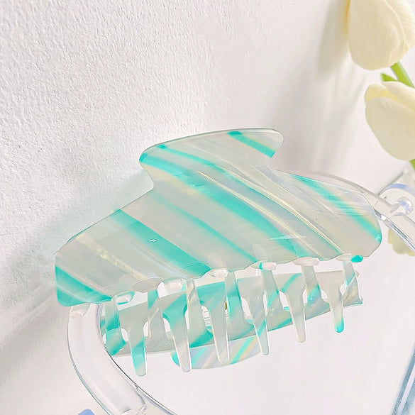 Women's Handmade Pvc Hair Grab Clip Light Luxury Style Phantom Stripe Shark Clip