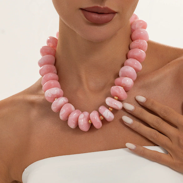 Women's Handmade Resin Beaded Necklace With Irregular Geometric Beads And Lobster Clasp Minimalist Stylish Jewelry