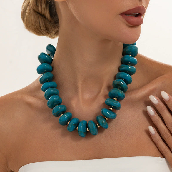 Women's Handmade Resin Beaded Necklace With Irregular Geometric Beads And Lobster Clasp Minimalist Stylish Jewelry