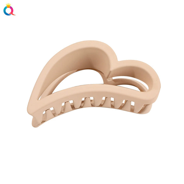 Women's Handmade Resin Love Hair Claw Clip With Hollow Frosted Design Large Shark Hairpin For Elegant Updos