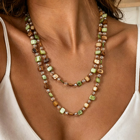 Women's Handmade Shell And Crystal Doublelayer Beaded Necklace With Geometric Design