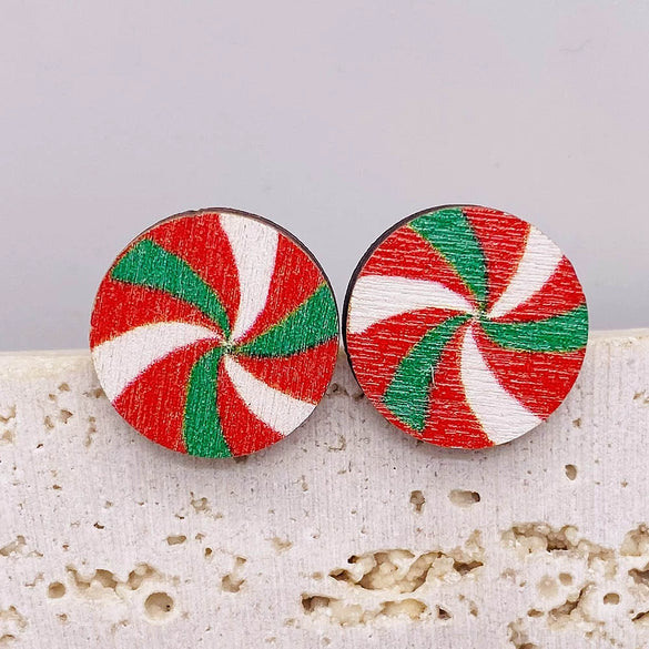 Women's Handmade Wooden Christmas Earrings With Elk Christmas Tree Snowman Santa Claus Cartoon Characters Ushaped Geometric Animal Zodiac Patterns