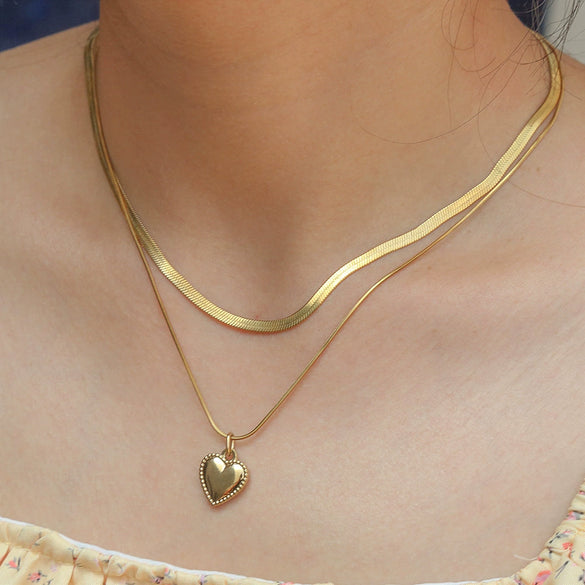 Women's Heart Shape Doublelayer Stacked Titanium Steel Necklace With 18K Gold Electroplating Design
