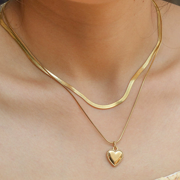 Women's Heart Shape Doublelayer Stacked Titanium Steel Necklace With 18K Gold Electroplating Design
