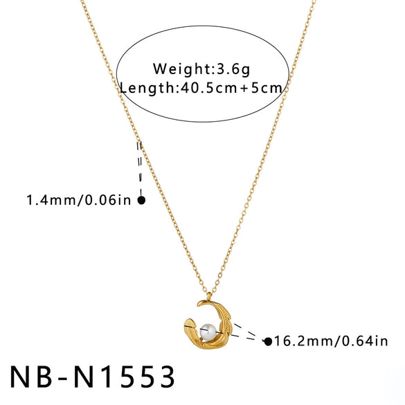 Women's Heart Shaped Geometric Stainless Steel Necklace With Gold Tone Vacuum Plating And Imitation Pearl Rhinestone Pendant