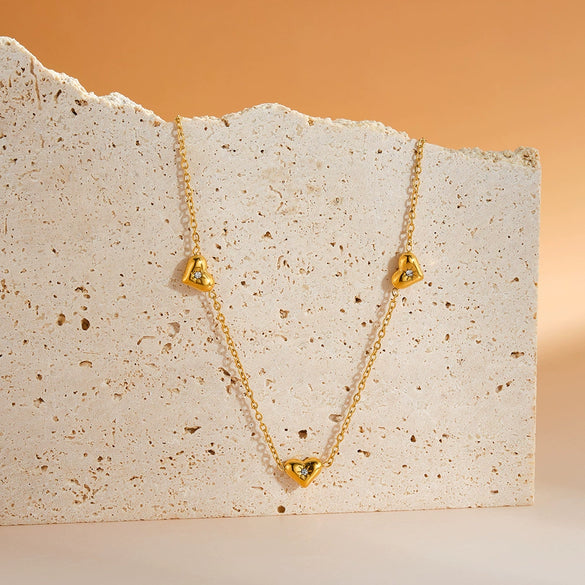 Women's Heart Shaped Geometric Stainless Steel Necklace With Rhinestone Accent And 18K Vacuum Plated Regular Chain