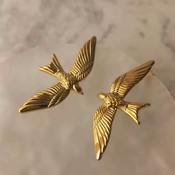 Women's Highend Animal Zodiac Petrel Pigeonshaped Stainless Steel Electroplated Earrings