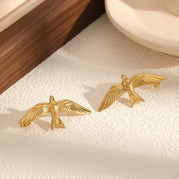 Women's Highend Animal Zodiac Petrel Pigeonshaped Stainless Steel Electroplated Earrings