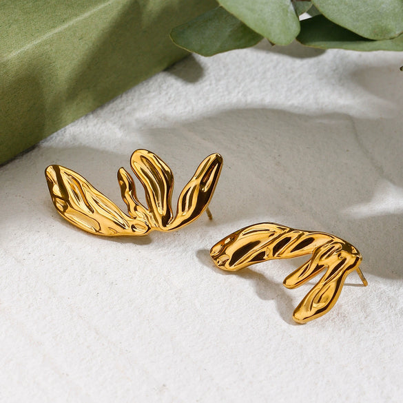 Women's Holiday Style Geometric Stainless Steel And 18K Gold Hammered Electroplated Earrings