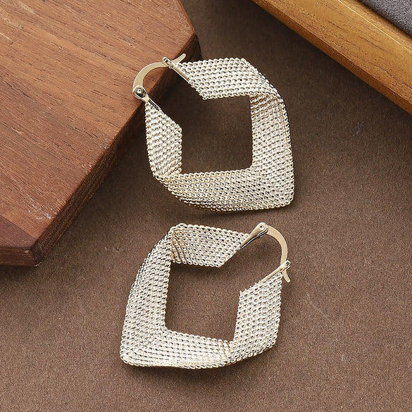 Women's Hollow Geometric Rhombus Drop Earrings In Copper With Real Gold Plating And Chic Minimalist Style