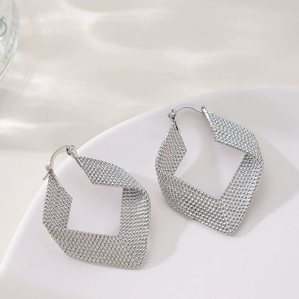 Women's Hollow Geometric Rhombus Drop Earrings In Copper With Real Gold Plating And Chic Minimalist Style