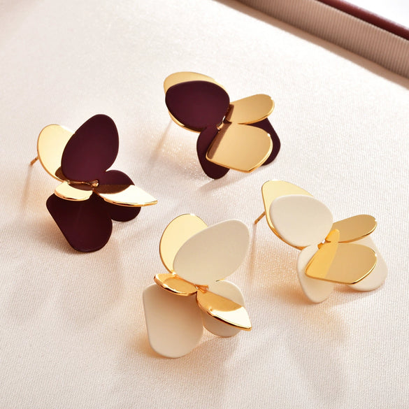 Women's Irregular Geometric Metal Stud Earrings With Spraypainted Colorblock Design And Contemporary Minimalist Style
