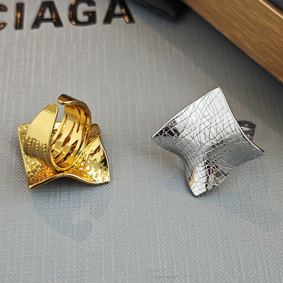 Women's Irregular Geometric Titanium Steel Electroplated Ring